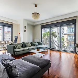 Spacious Flat Near Bagdat Avenue In Suadiye Apartment Istanbul