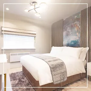 Beautiful In London Apartment Hounslow