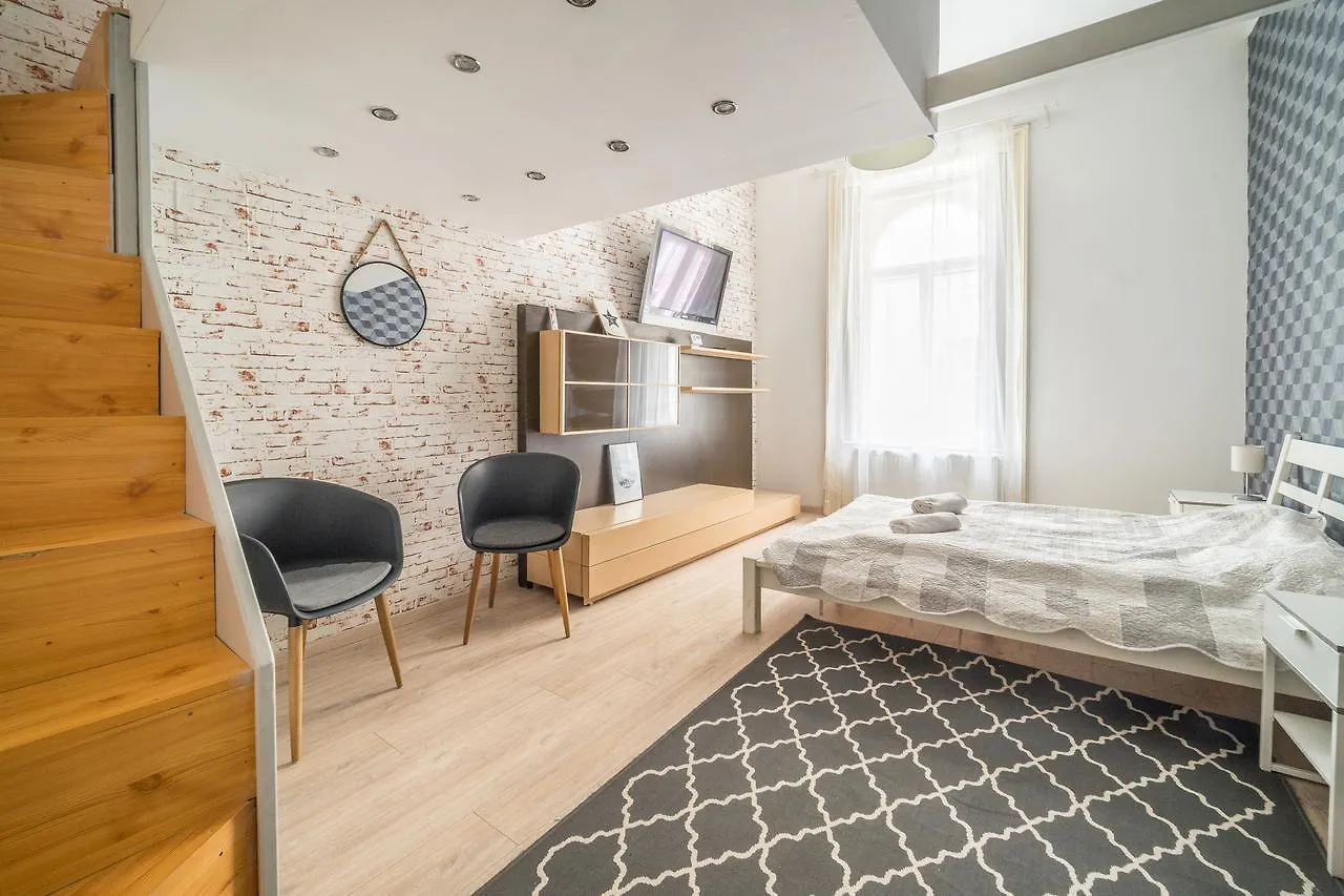 Susan Apartment Near Blaha Lujza Square 布达佩斯